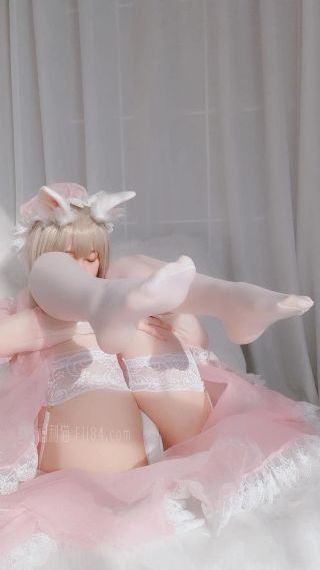 欧美亲吻戏精彩片段_手机在线看片
