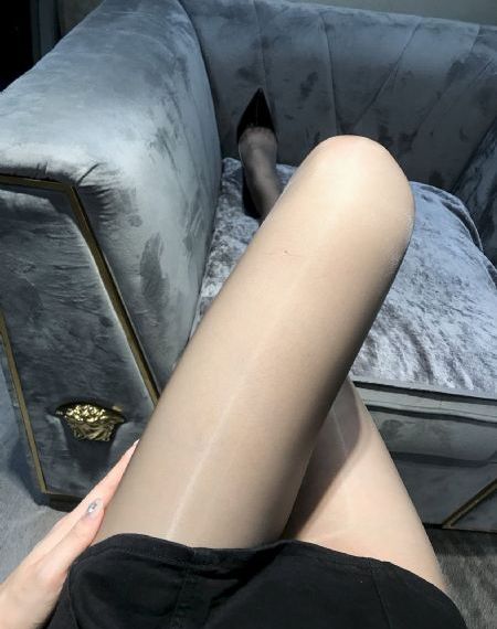 美女裸身无遮挡全免费视频网_BD英语高清视频播放