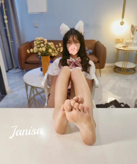 日韩小众品牌女装_4KHD在线观看