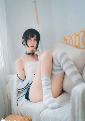 国产精品久久久久精品综合紧润丹_BD高清完整版播放