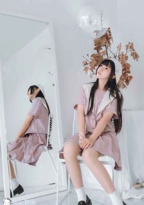 国产女孩粉嫩毛片_4K迅雷电影在线