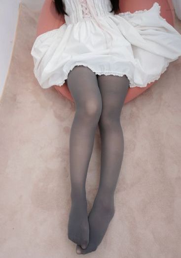 欧美创意孕妇照片欣赏_1080高清电影在线