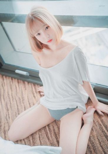 欧美高档真皮女靴_超清在线播放