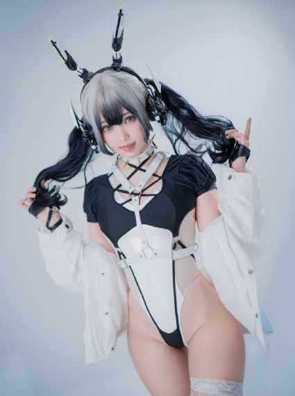 欧美老奶奶走秀_4K视频大全