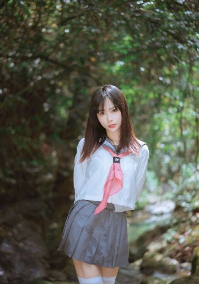 欧美风性感女装连体_BD韩语在线手机播放