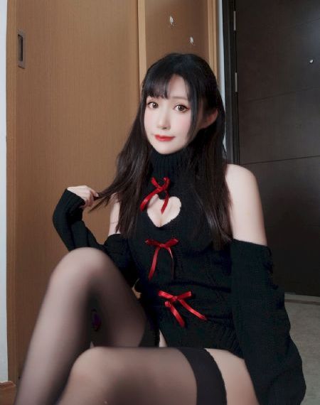欧美连体泳装秀视频_BD韩语高清视频播放