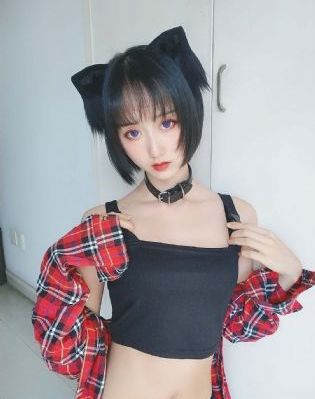 国产小u在线未发育_高清免费观看视频